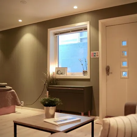 Modern - Free Parking - Near Airport *