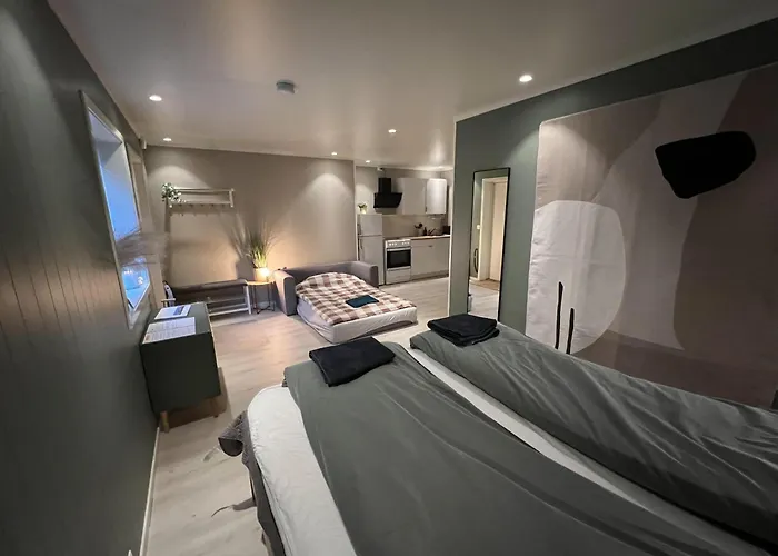 Modern - Free Parking - Near Airport